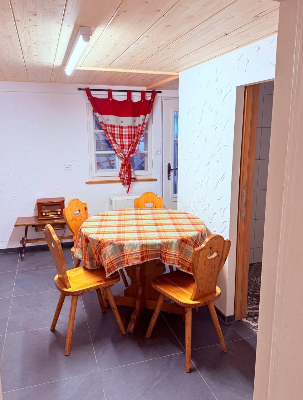 Vintage Apartment By Apartments Capricorn Gsteigwiler Buitenkant foto